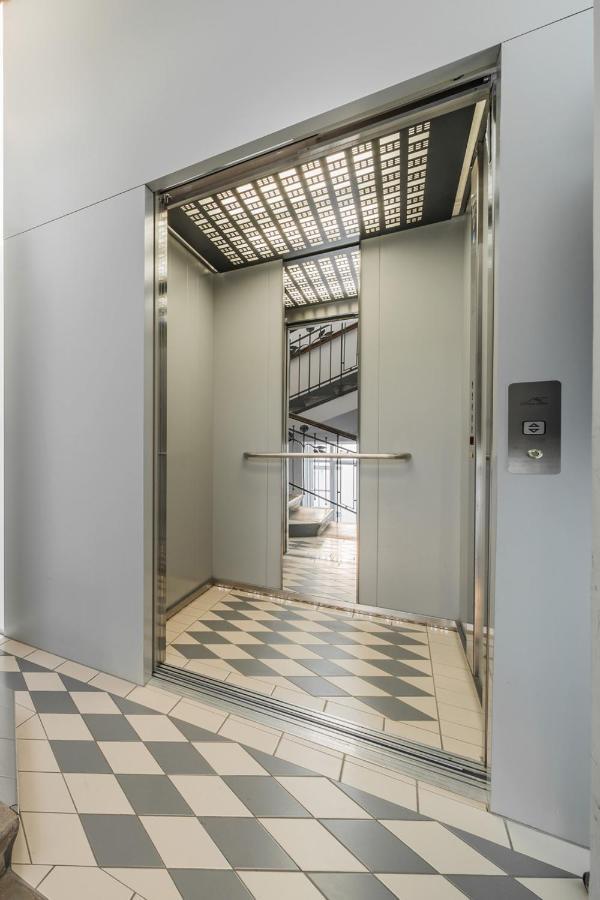 Herzlich Willkommen - Kuess Die Hand 3 Vienna Esterno foto